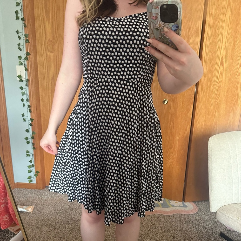 Old Navy Black and White Pleated A-Line Mini Dress